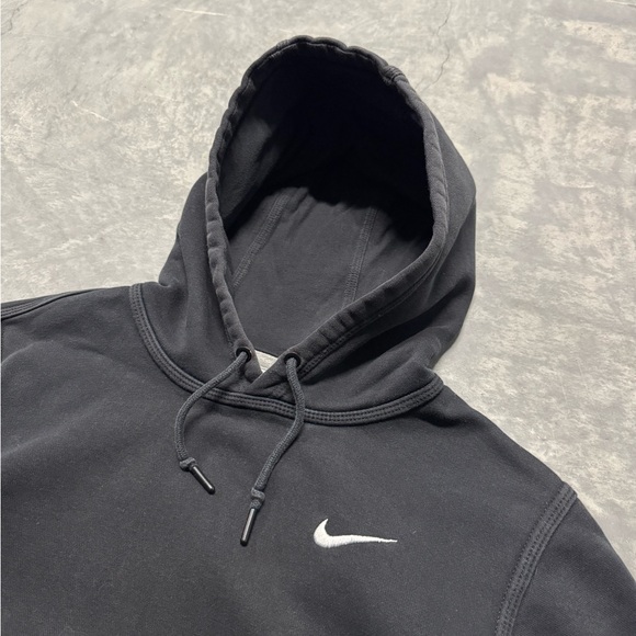Nike Men's Black Hoodie with White Logo - Picture 1 of 6